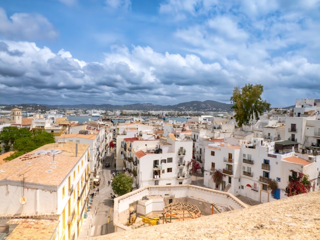 Stadt mit I - Ibiza