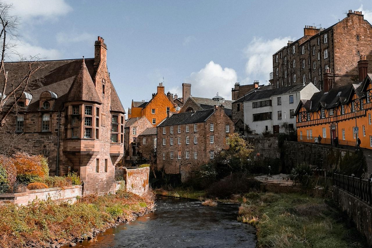 Stadt mit E - Edinburgh